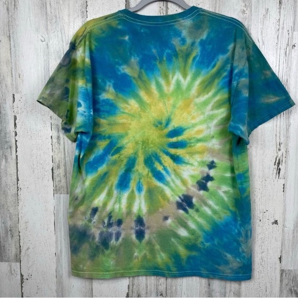 Grateful Dead Graphic Band Tee ~~ Tie Dye Skull Roses Spring Tour '77 … Medium** - Picture 3 of 3